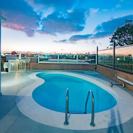 Dreams Villa *